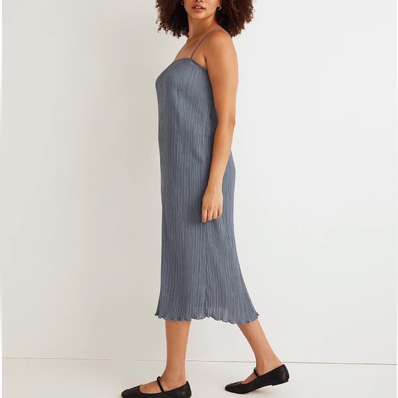 Madewell The Goldie Plissé Dress - Picture 6 of 14